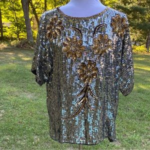 CEE CEE TOP BLOUSE SILVER GOLD SEQUINS FLORAL SHORT SLEEVE VINTAGE SIZE M